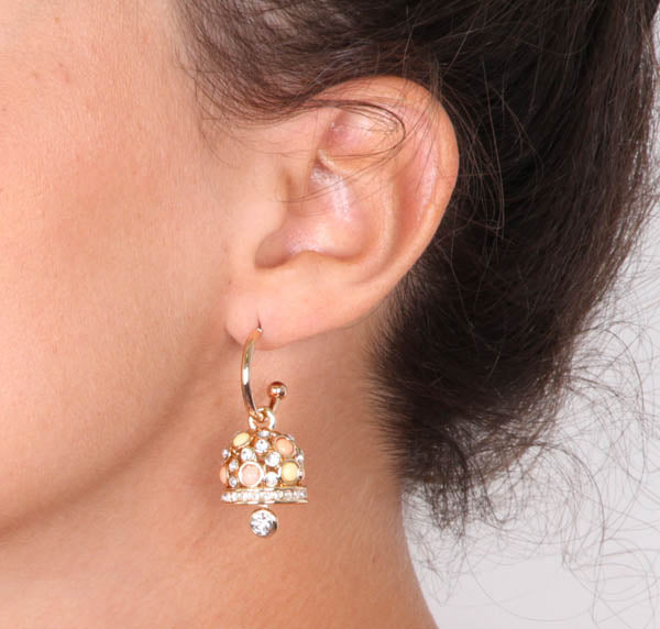 Orecchini in Metallo a cerchietto con campane pendenti; cristalli bianchi e rosa