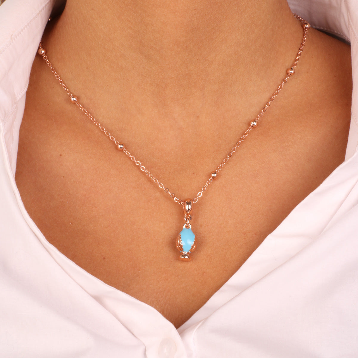 Metal necklace with turquoise lucky pyum