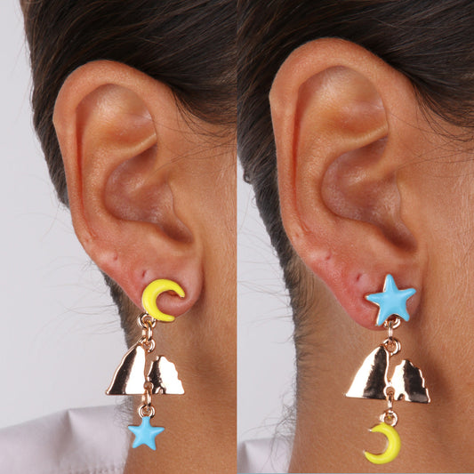 Orecchini in Metallo con stella e pendenti a forma di faraglioni e luna impreziositi da smalti colorati