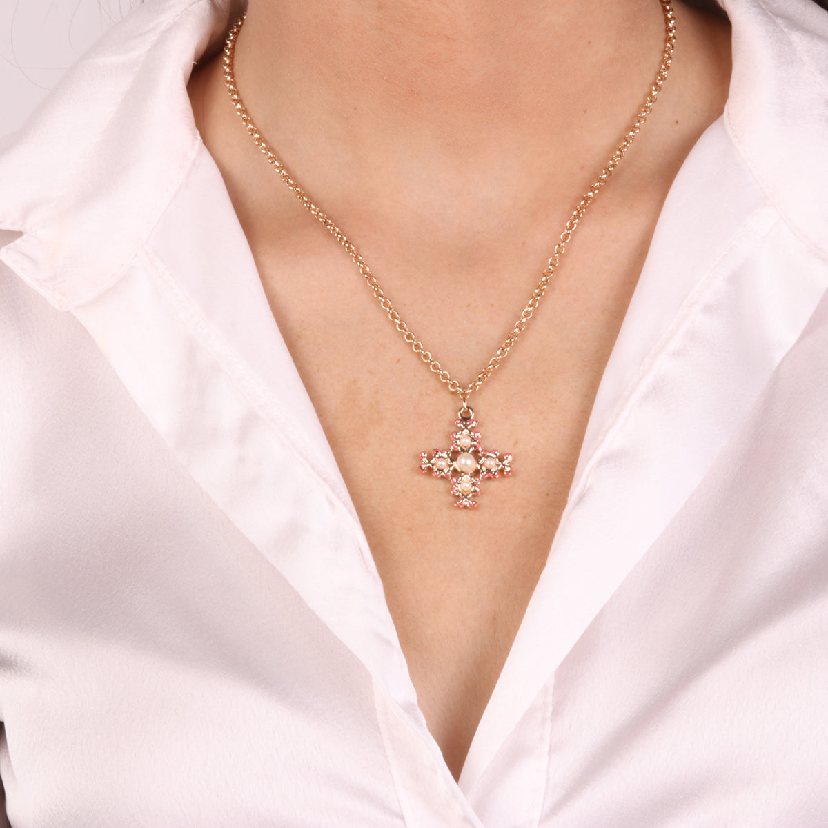 Collana in Metallo con croce pendente