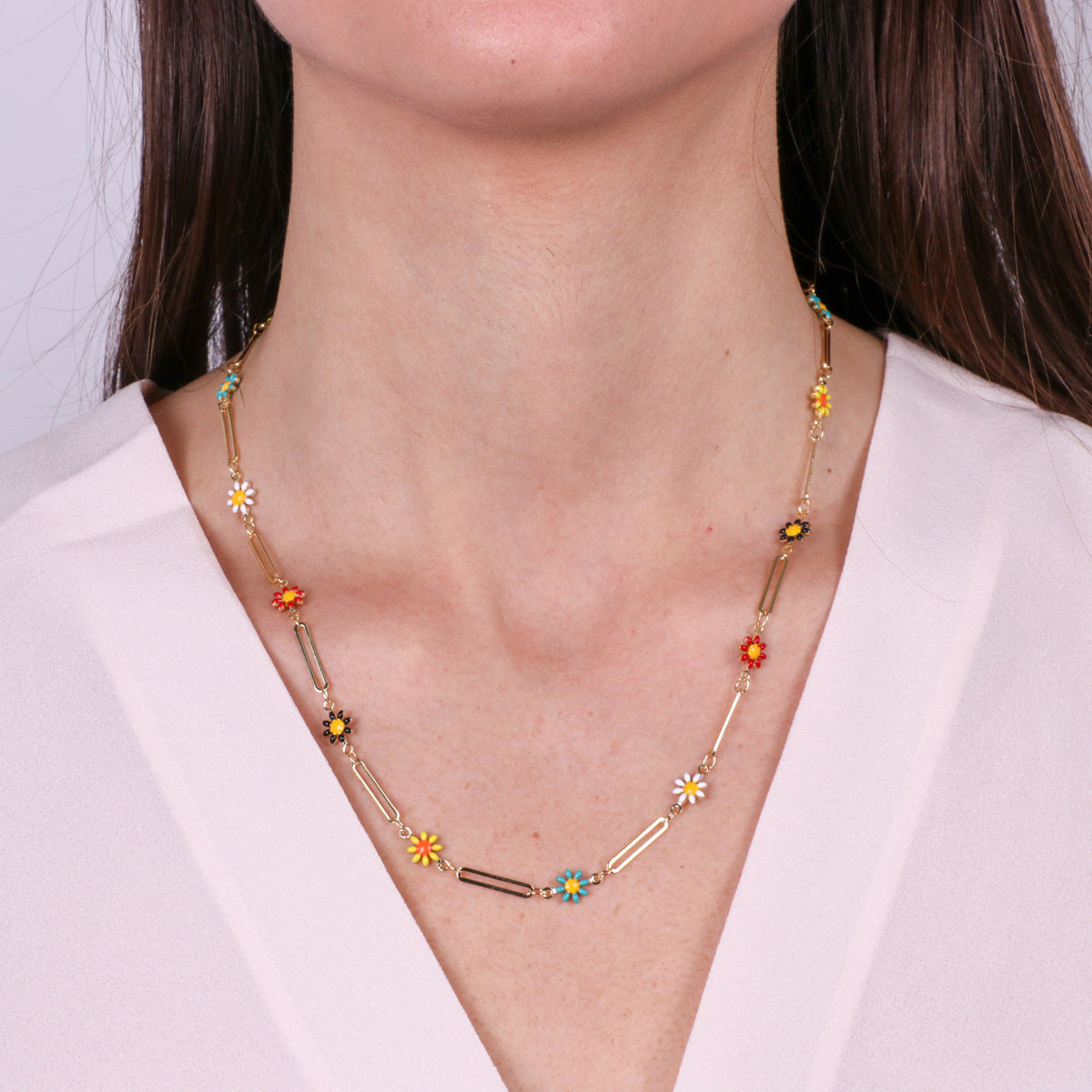 Collana in Metallo con catene e margherite colorate