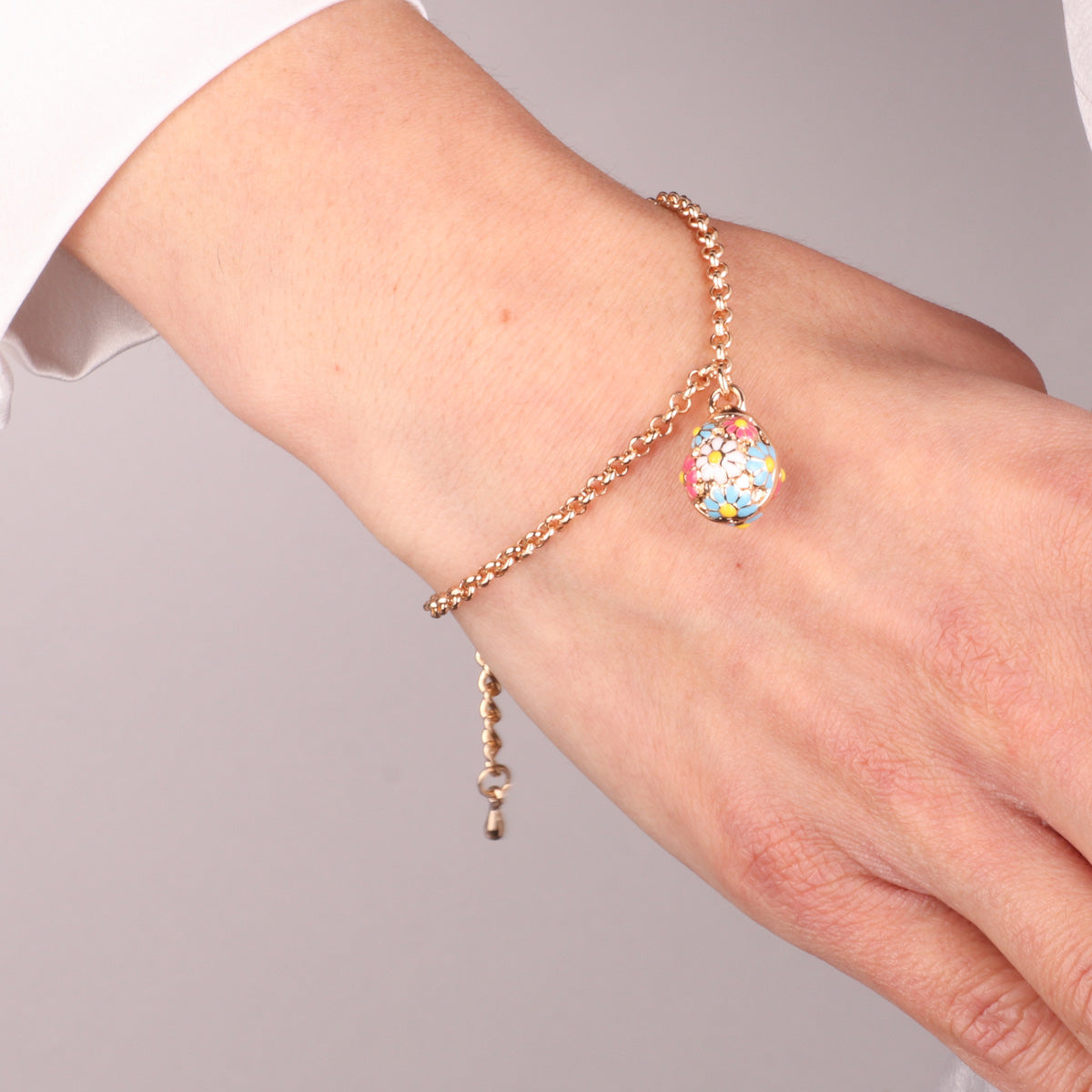 Bracciale in Metallo con uova impreziosito da fiori colorati