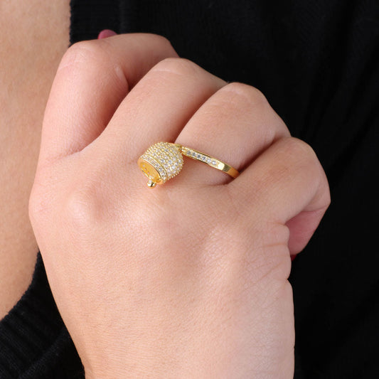 925 silver ring with charming bilge mprezing by cubic zirconi