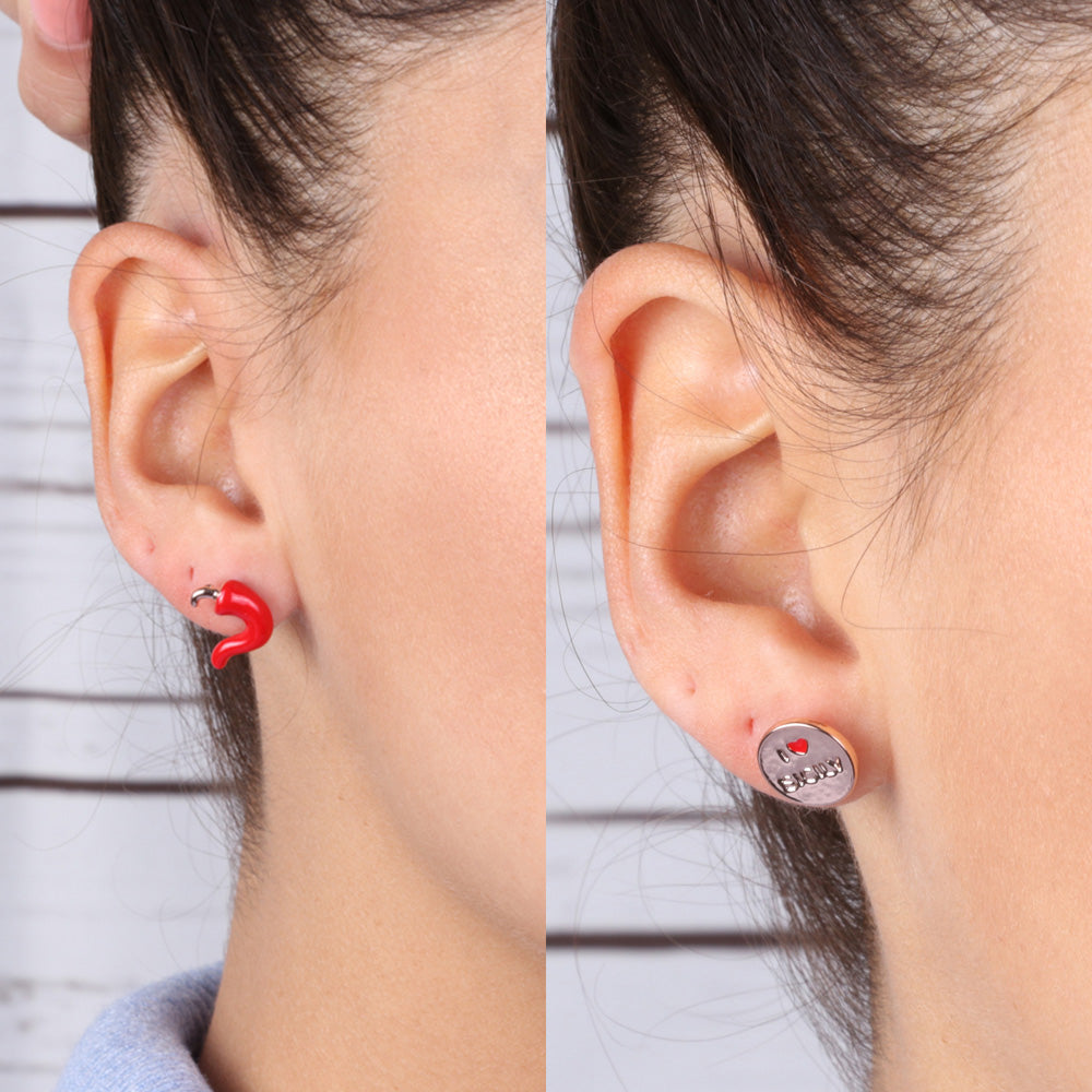 Lobe metal earrings, with charm croissant and Sicily logo in the heart, embellished with red enamel
