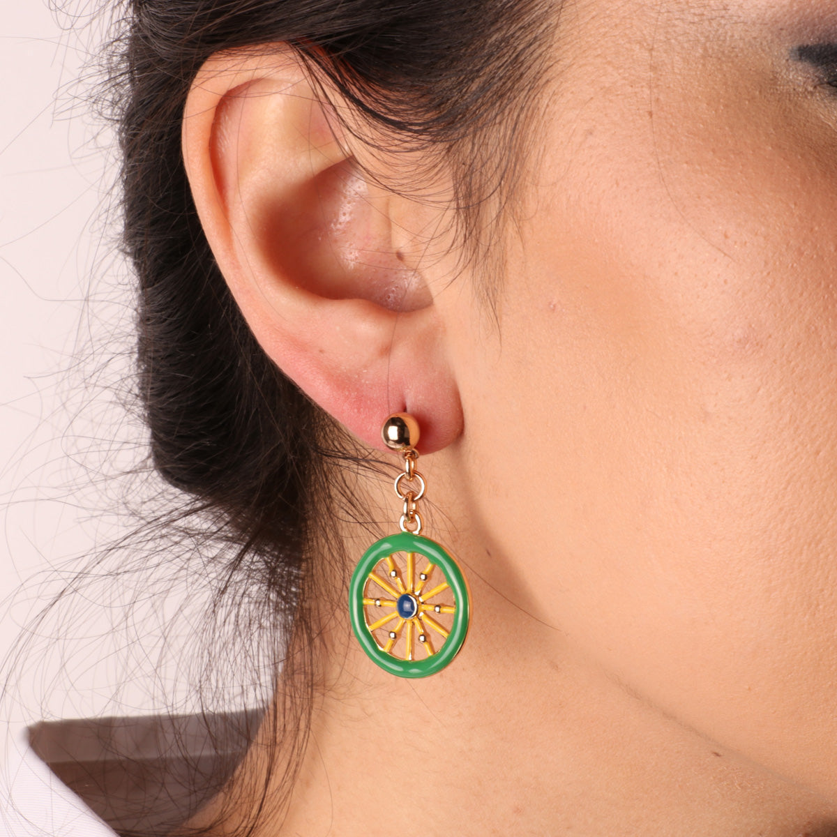 Metal earrings with wheels of the Sicilian cart and colored glazes