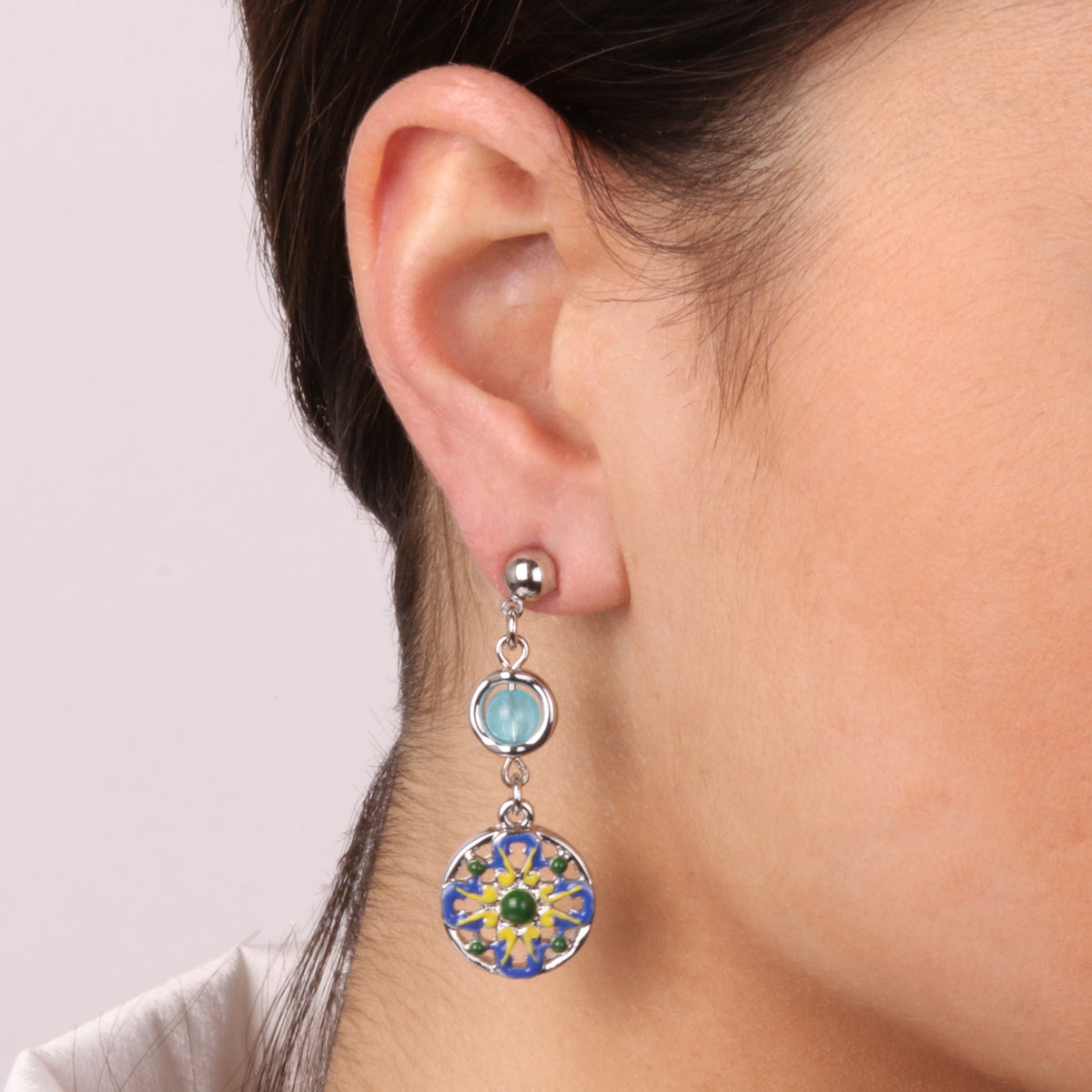 Metal earrings with majolica pendant