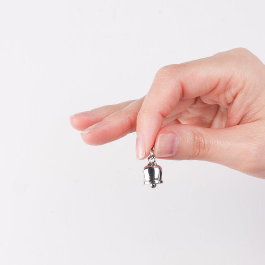 Metal pendant charming bell