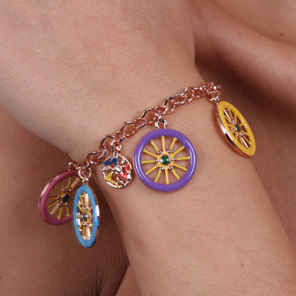 Metal bracelet with charm colored wheels and Sicilian cart