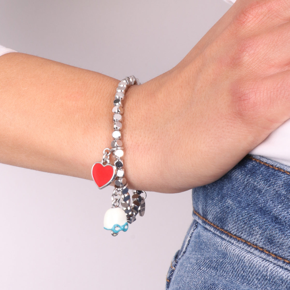 Campanella metal bracelet with blue bow for baby birth and red heart