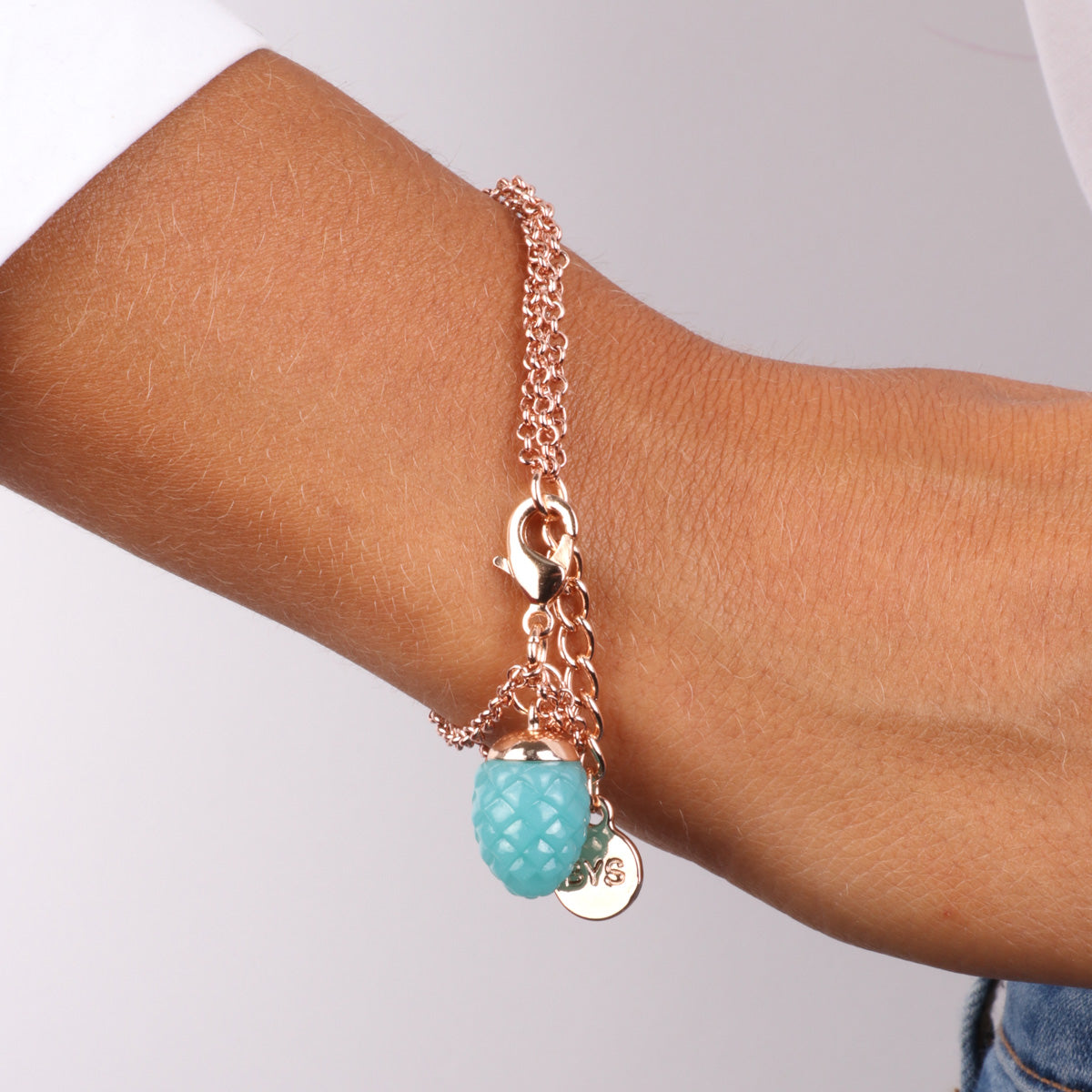 Metal bracelet with turquoise enamel charming pine -shaped pendant